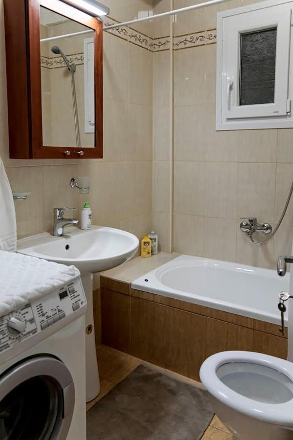 Lemon Beach Front Apartment, Nikiti Exterior photo
